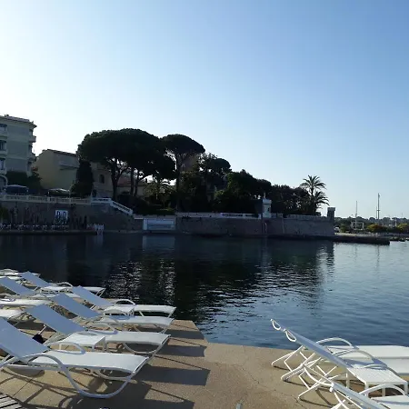 Le President Pinede Palais Congres Magnifique T2 アンティーブ